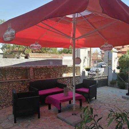 Apartman Antonija Pula Exterior photo
