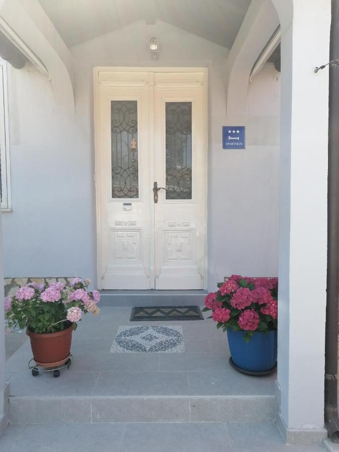 Apartman Antonija Pula Exterior photo